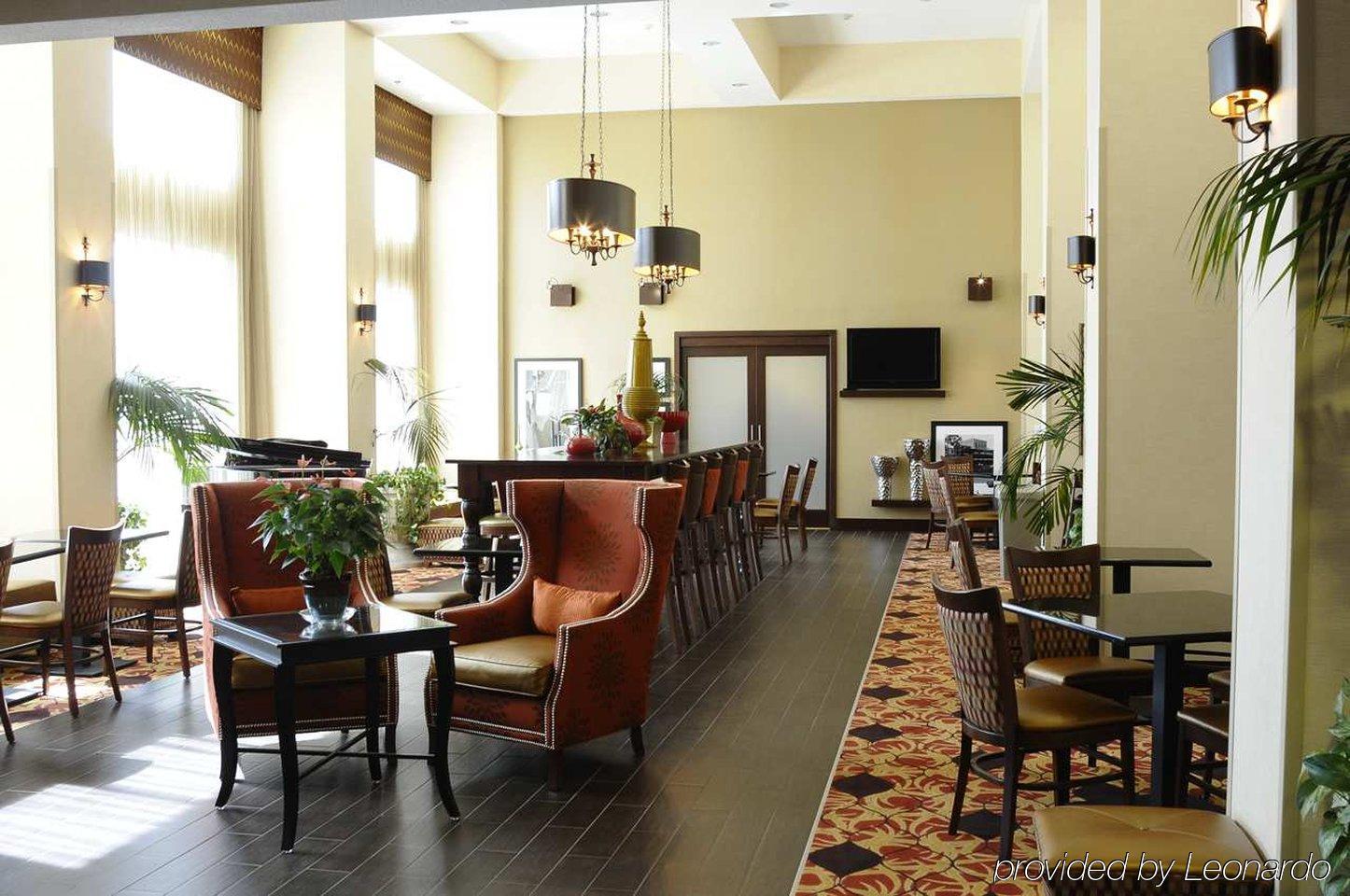 Hampton Inn & Suites Реддинг Экстерьер фото